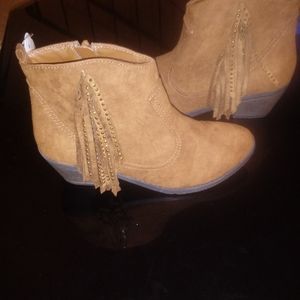 Women Brown Boots